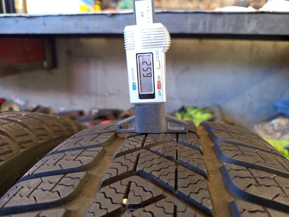 215/60/16 Pirelli 2 броя Зимни гуми дот2921