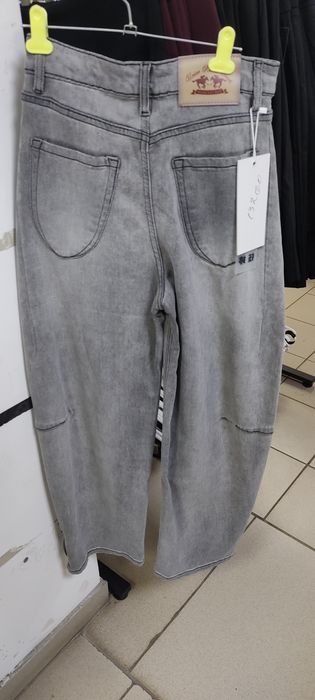 Срочно продам джинсы