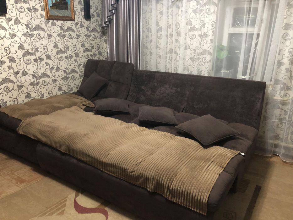 Диван угловой-молульный