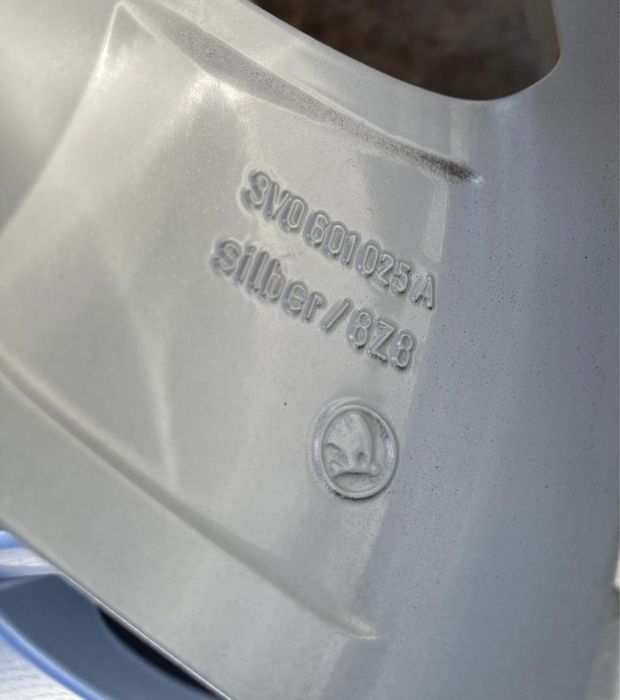 Jante Skoda Superb 17 Octavia Scout