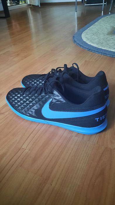 Adidasi Nike Tiempo Legend 8, noi
