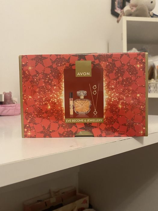 Set cadou AVON – Eve Become & Jewellery (nou si sigilat)