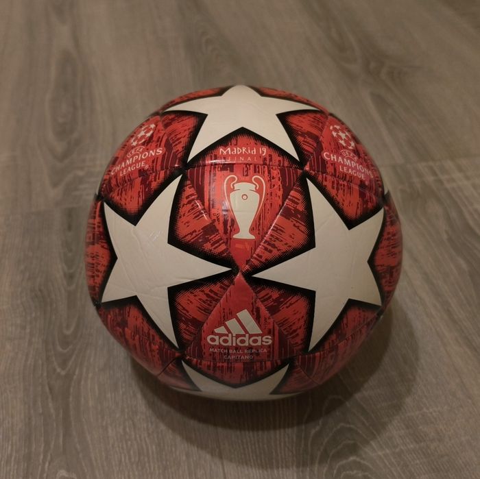 Футболна топка Adidas UCL Finale Madrid 19