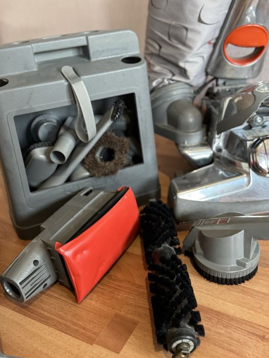 Мощный моющий пылесос Kirbi Sentia G-10 E