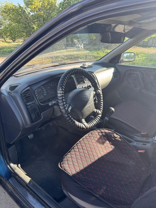 Ниссан примера п11