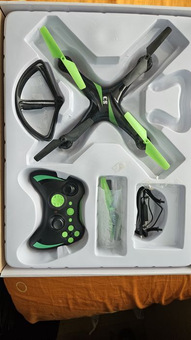 Дрон Genius 128.