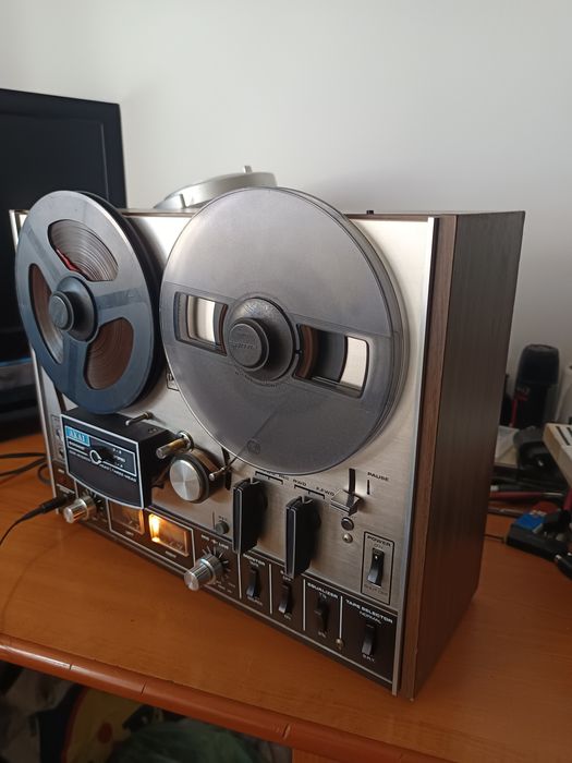 Magnetofon Akai 4000 DS,perfecta stare.
