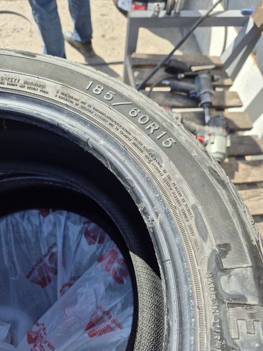 Продам 2 покрышки