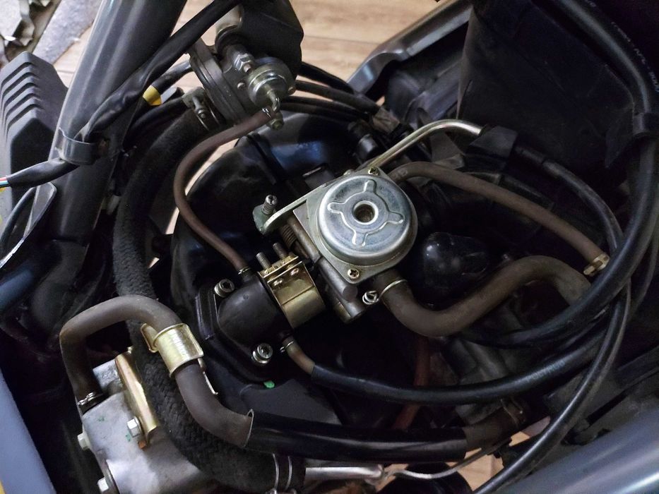 скутер Honda lead 100