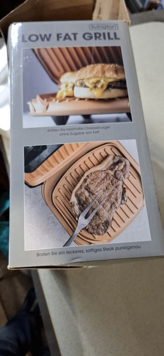 Grill Low Fatt pentru gătit pe ambele părți.