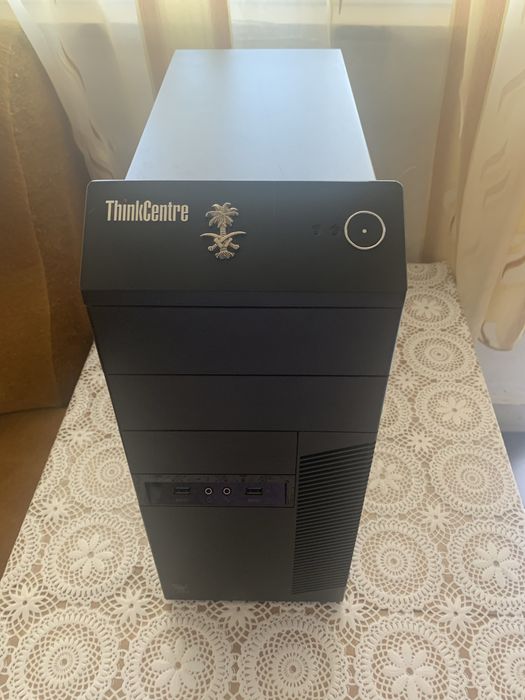 Настолен/Офис компютър Lenovo ThinkCentre