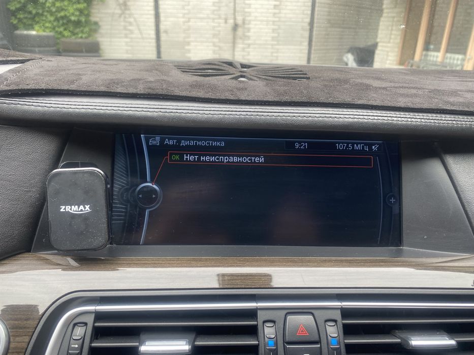 BMW 750 F02 2009год