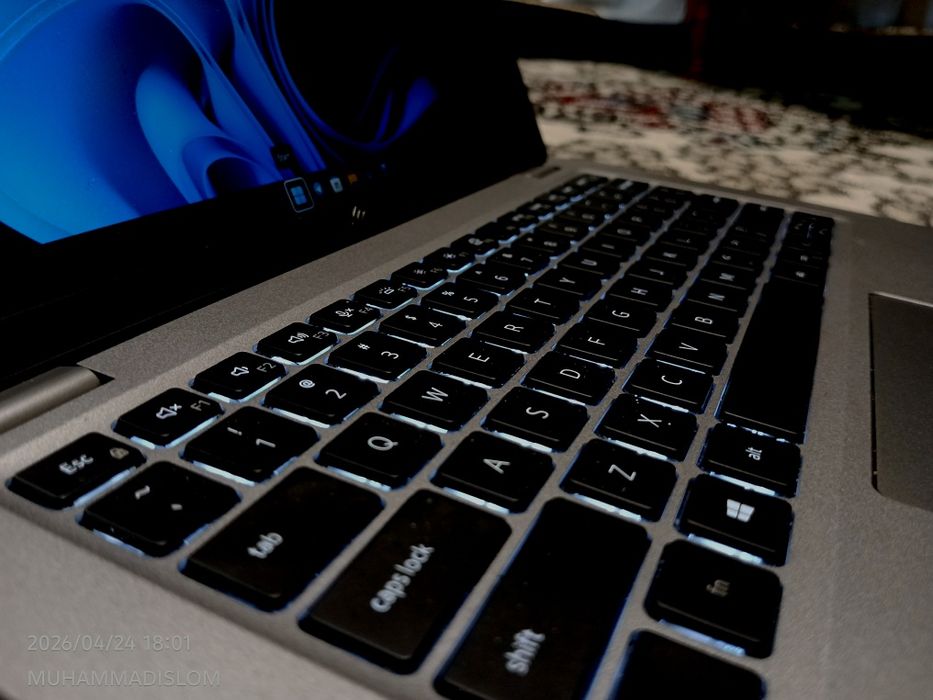 NOUTBUK DELL dasturlash sohasi uchun