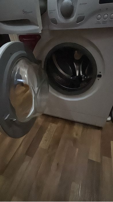 Продам стиральную машинку