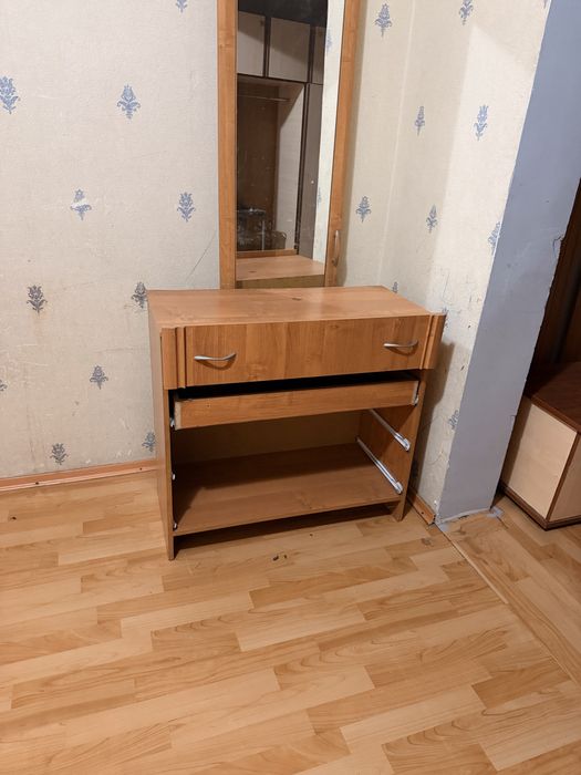 Мебель в комнату