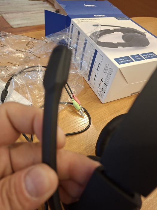 Casti cu microfon