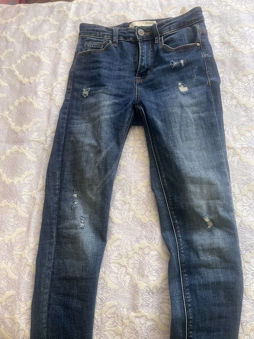 Отдам даром вещи на девушку 38 размер