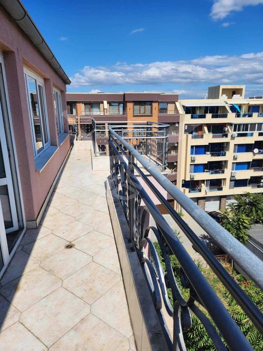 Продава се Многостаен апартамент в Поморие - 200 кв.м за 1000 €/кв.м - Снимка #4