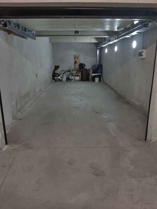Дава се под наем Гараж / Паркомясто в Варна, Младост 1 - 31 кв.м за 200 € - Снимка #1