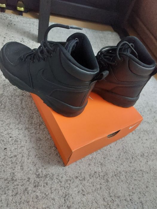 Ghete Nike Manoa Leather