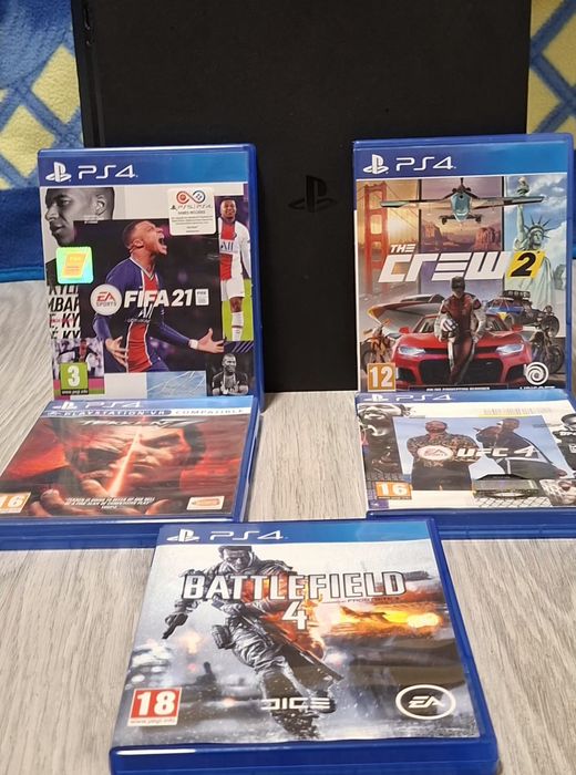 Плейстейшън 4 с игри