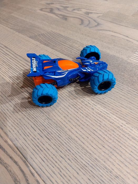 Продам скоростную машинку