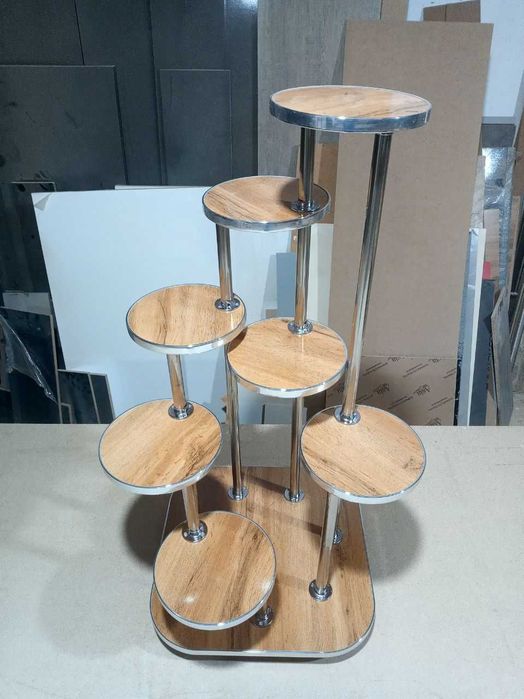 Xona gullari uchun podstavka