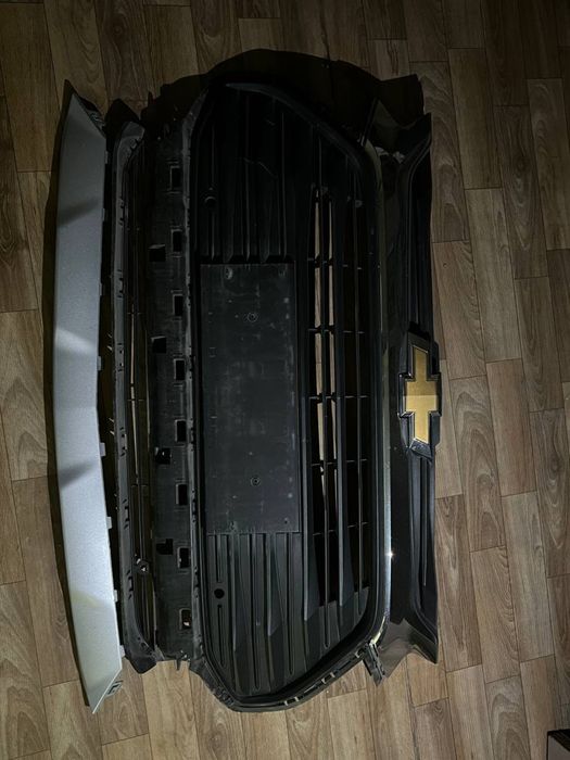 Tracker 2 облицовка