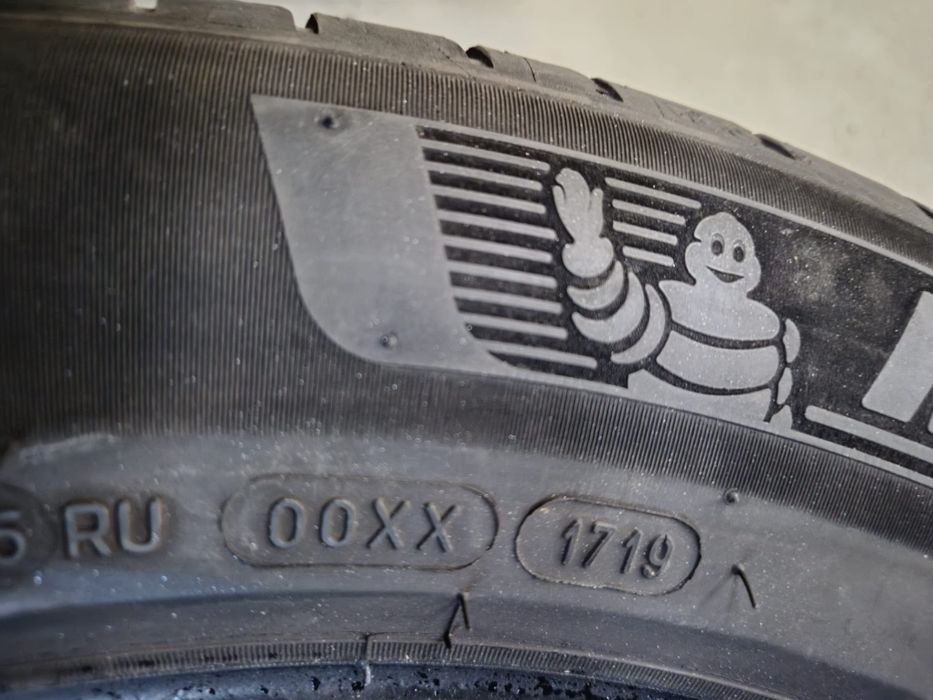 4 anvelope vara Pirelli// Michelin 265 50 19 stare foarte buna
