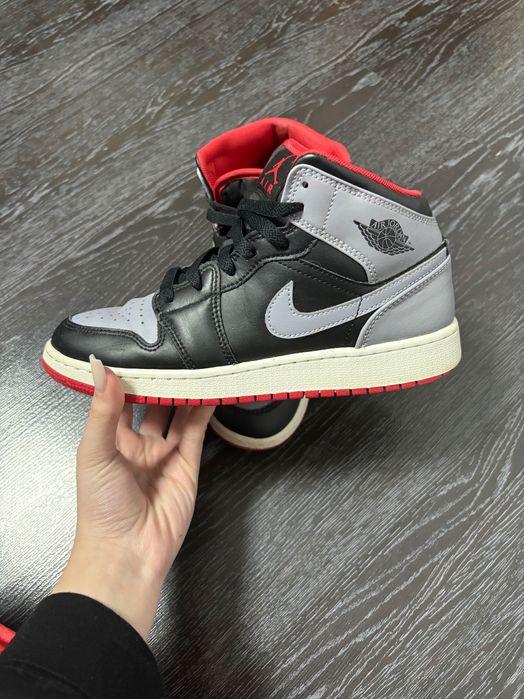 Adidasi Jordan Nike noi fără etichetă