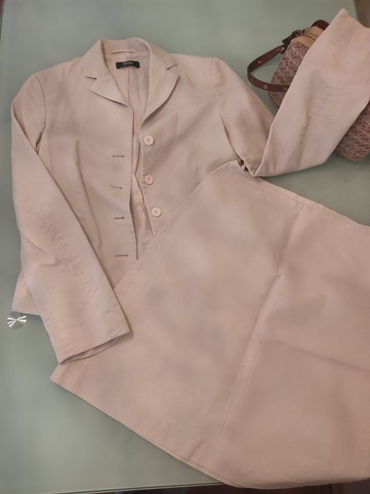 Костюм пола и сако на Boss