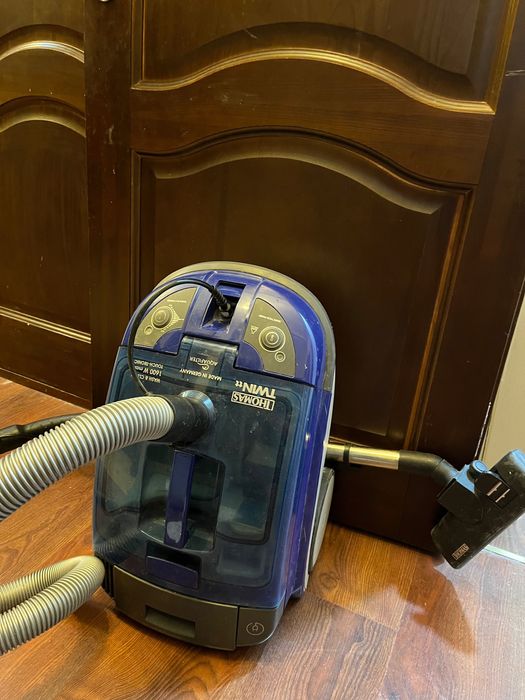 Продаю пылесос б/у