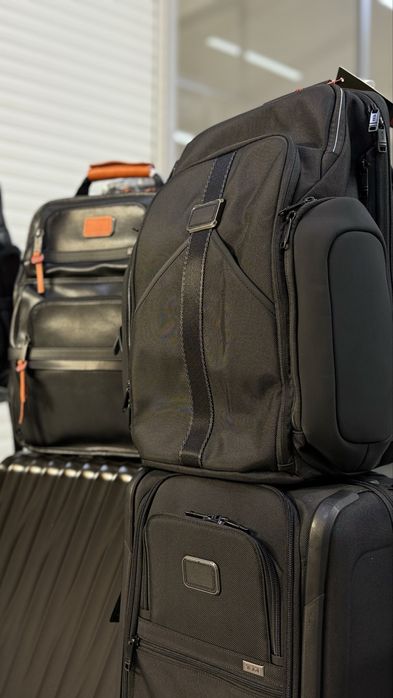 Премиальные рюкзаки, сумки и чемоданы