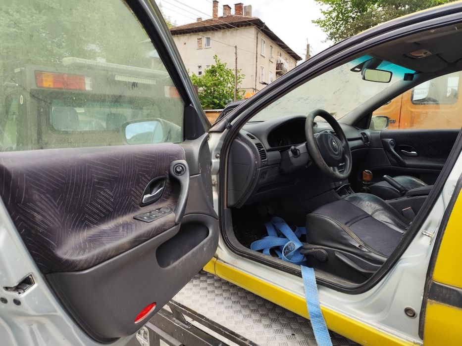 Renault Laguna 2 НА ЧАСТИ