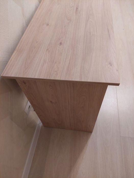 Продам стол письменный