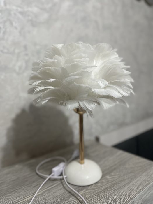 Patli svetilnik 3 xil rangda yonadi