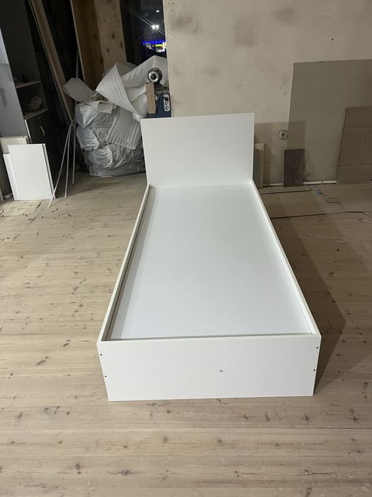 Кровать односпальный