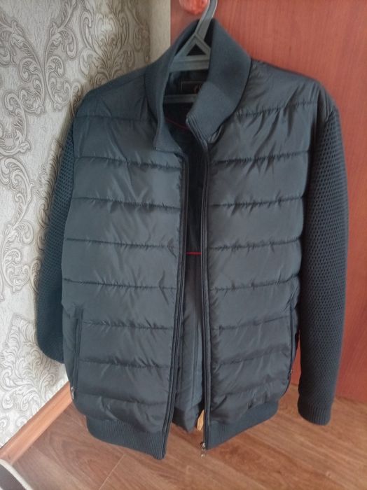 Продам куртка осень