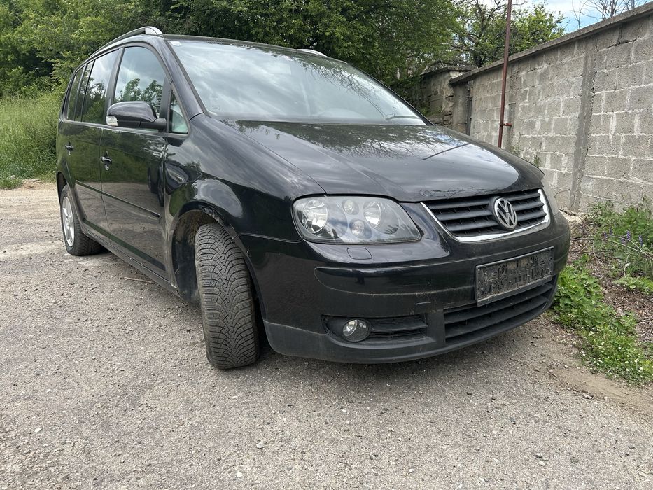 VW Touran 2.0 tdi DSG  140кс На части BKD