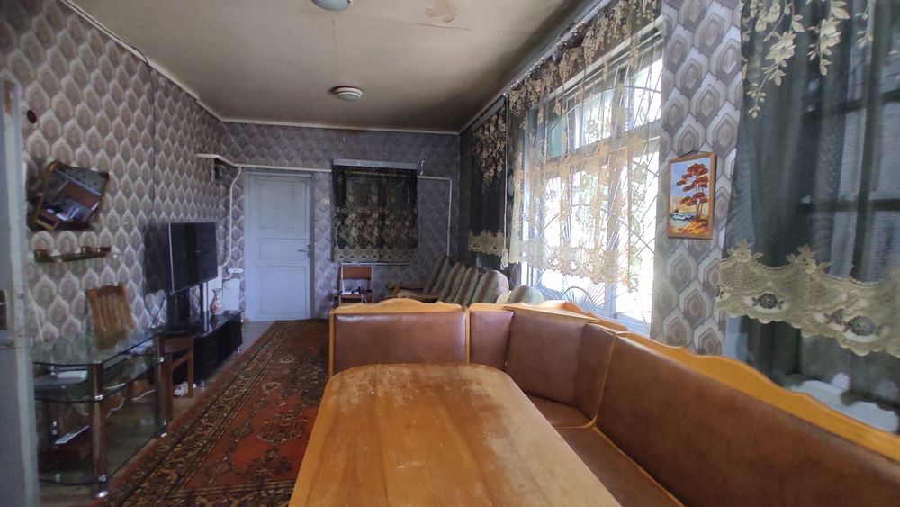 Продается дача в п.Навбахор, Паркентский район