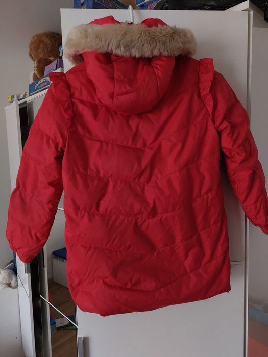 Продава се яке за момиче