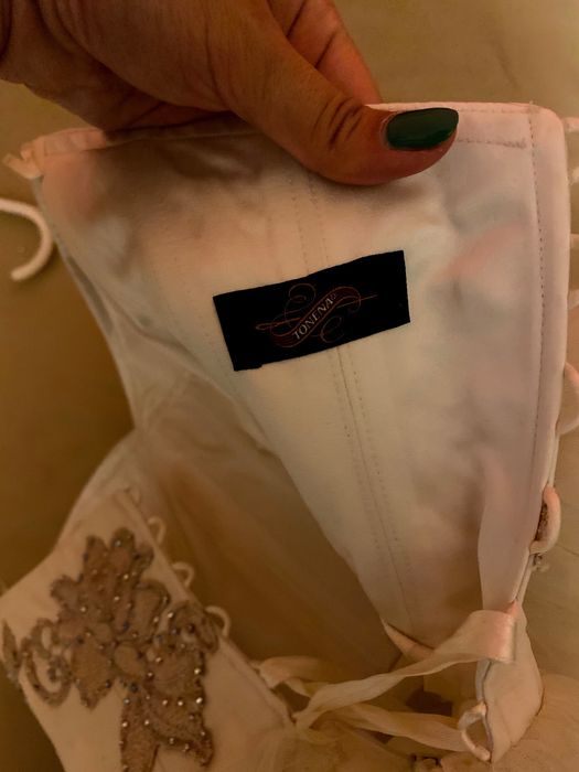 Дизайнерска рокля