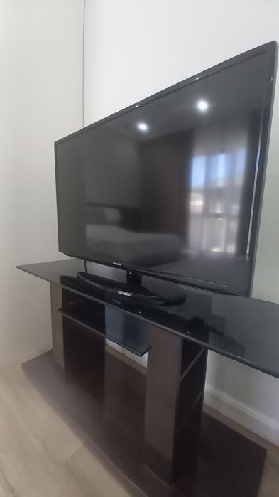 Телевизор Samsung UE40EH5007K