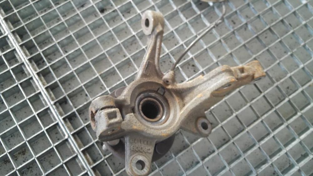 fuzeta stanga fata  ford fiesta 6 1.6 tdci