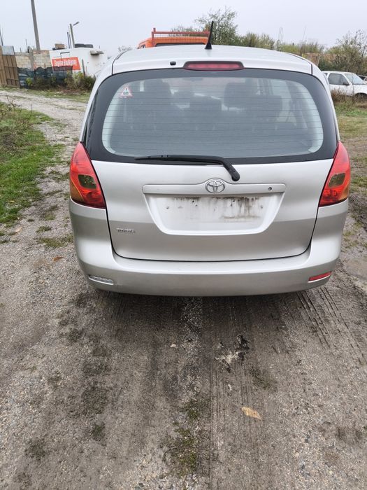 Тойота Корола версия На части 1,8vvti