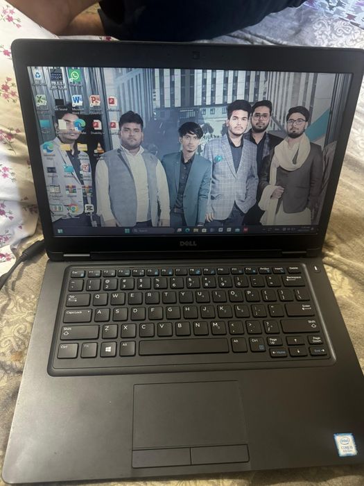 Dell laptop intel core i5... 8GB/256GB
