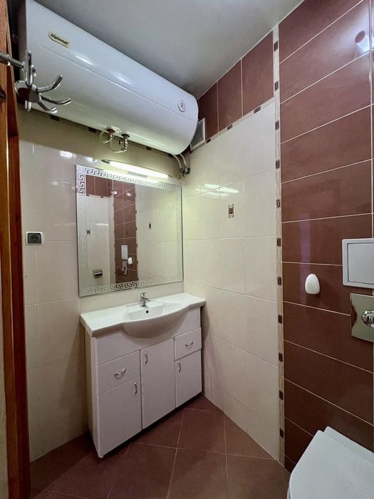 Дава се под наем Тристаен апартамент в Пловдив, Център - 85 кв.м за 550 € - Снимка #10