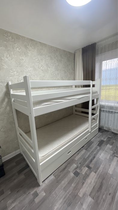 Двухярусный кровать