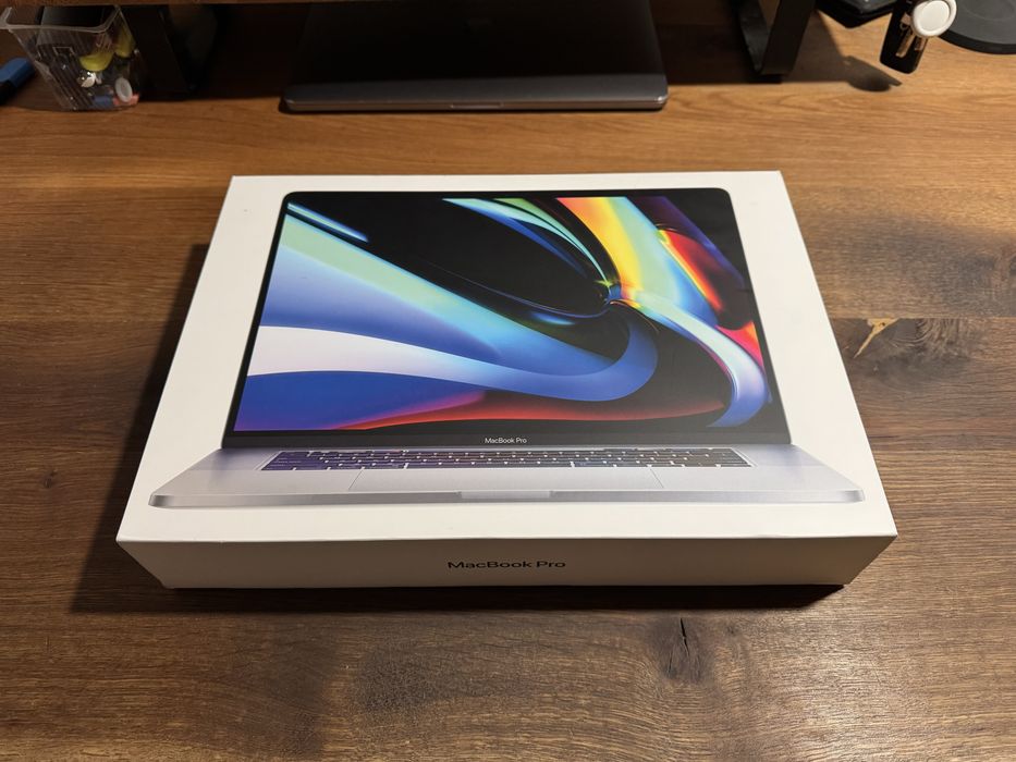 16” Macbook Pro 2019 i9 1TB 5500m 16gb