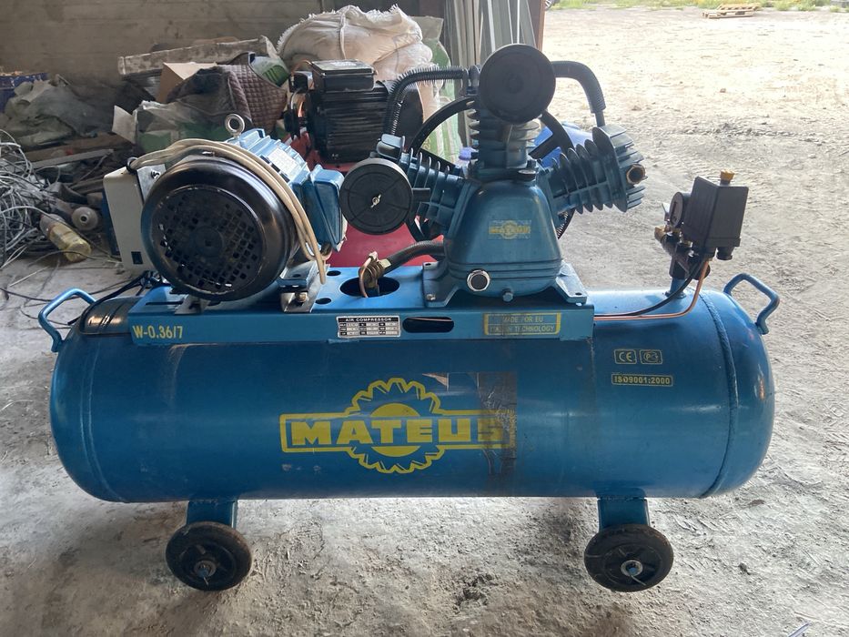 Компрессор 105 л / 3 кВ